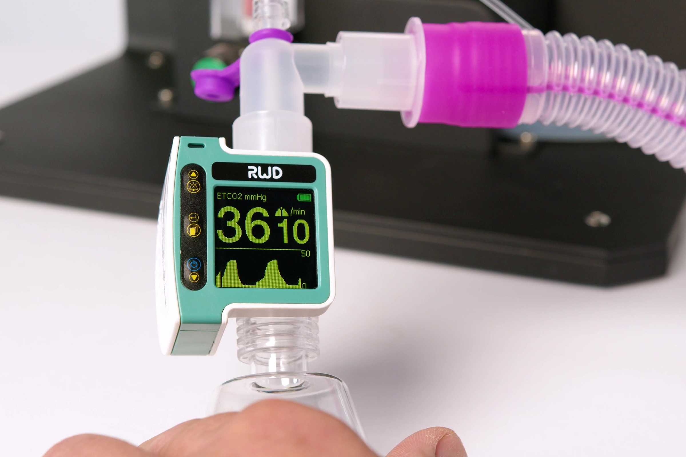 Видеообзор RWD RM-C1: капнография и капнометрия в прямом потоке